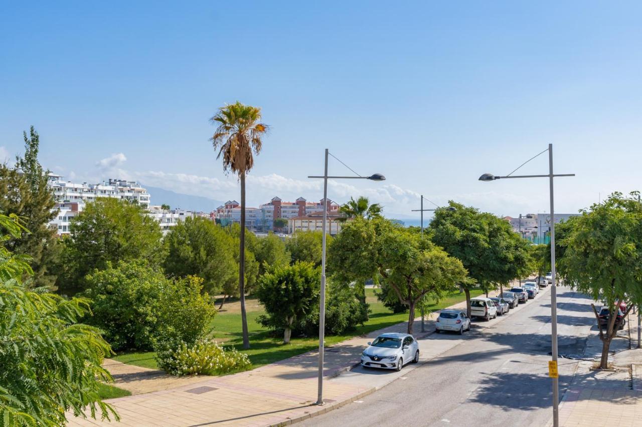 Cosy And Centrally Located Apartment In Estepona Kültér fotó